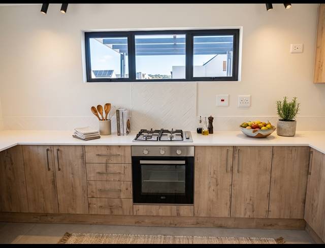 2 BEDROOM HOUSE FOR SALE IN LAGUNA